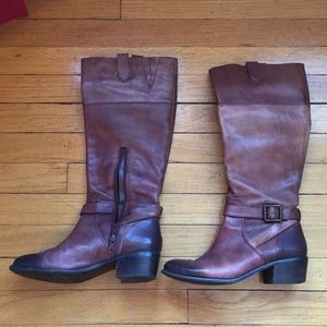 Arturo Chiang Leather Boots